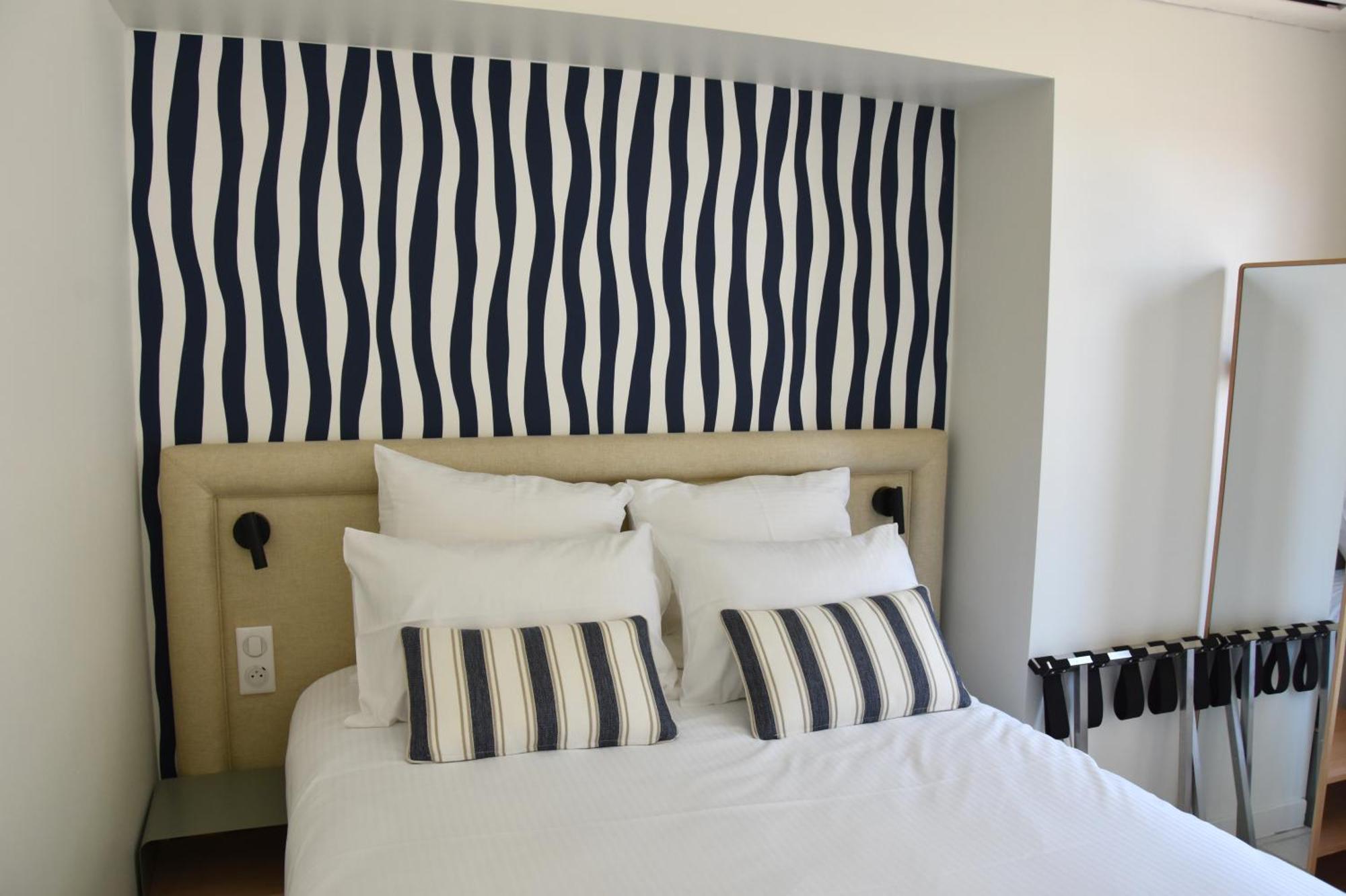 Logis Hotel Restaurant Le Kalliste 히에레 외부 사진