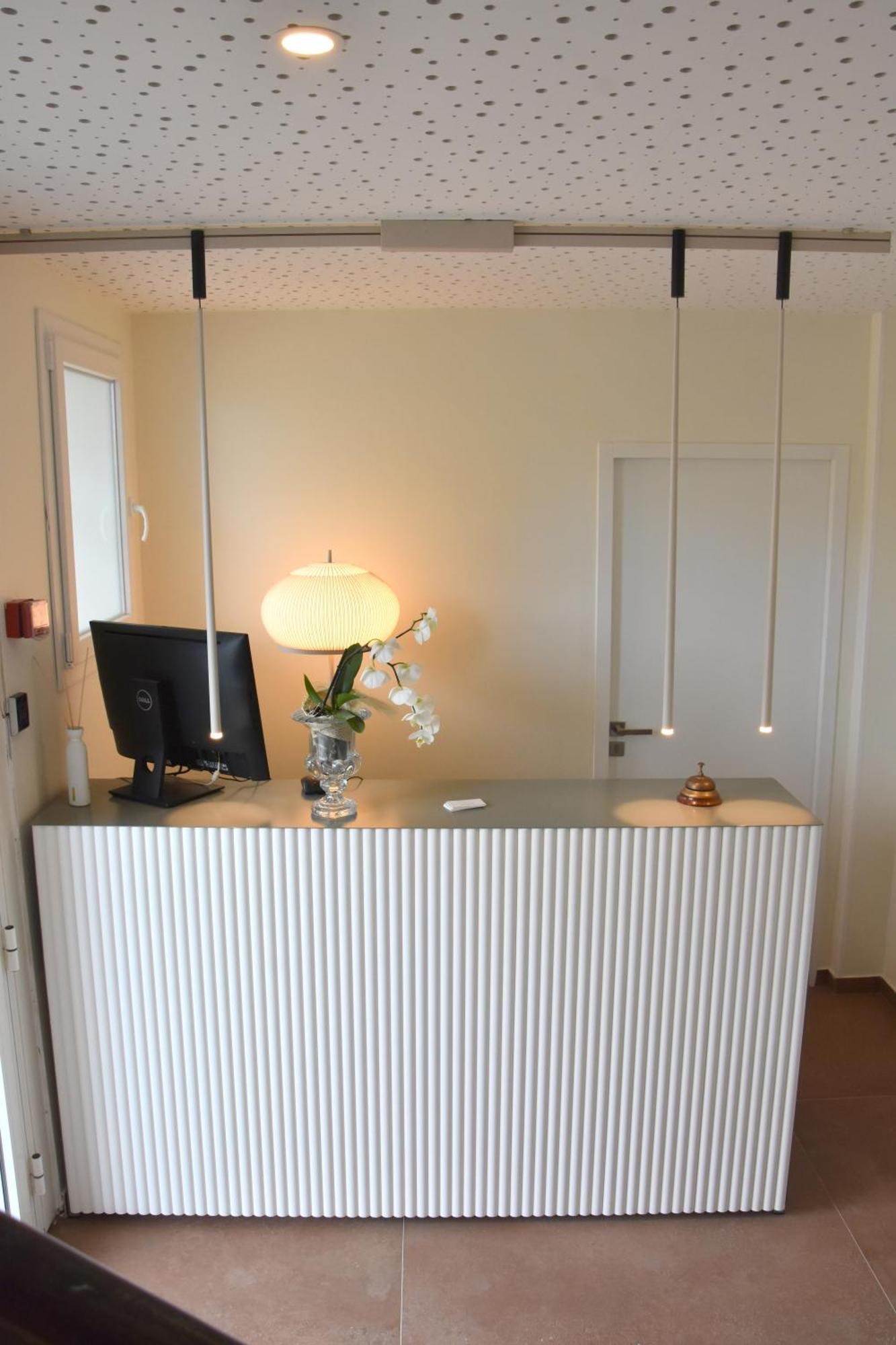 Logis Hotel Restaurant Le Kalliste 히에레 외부 사진