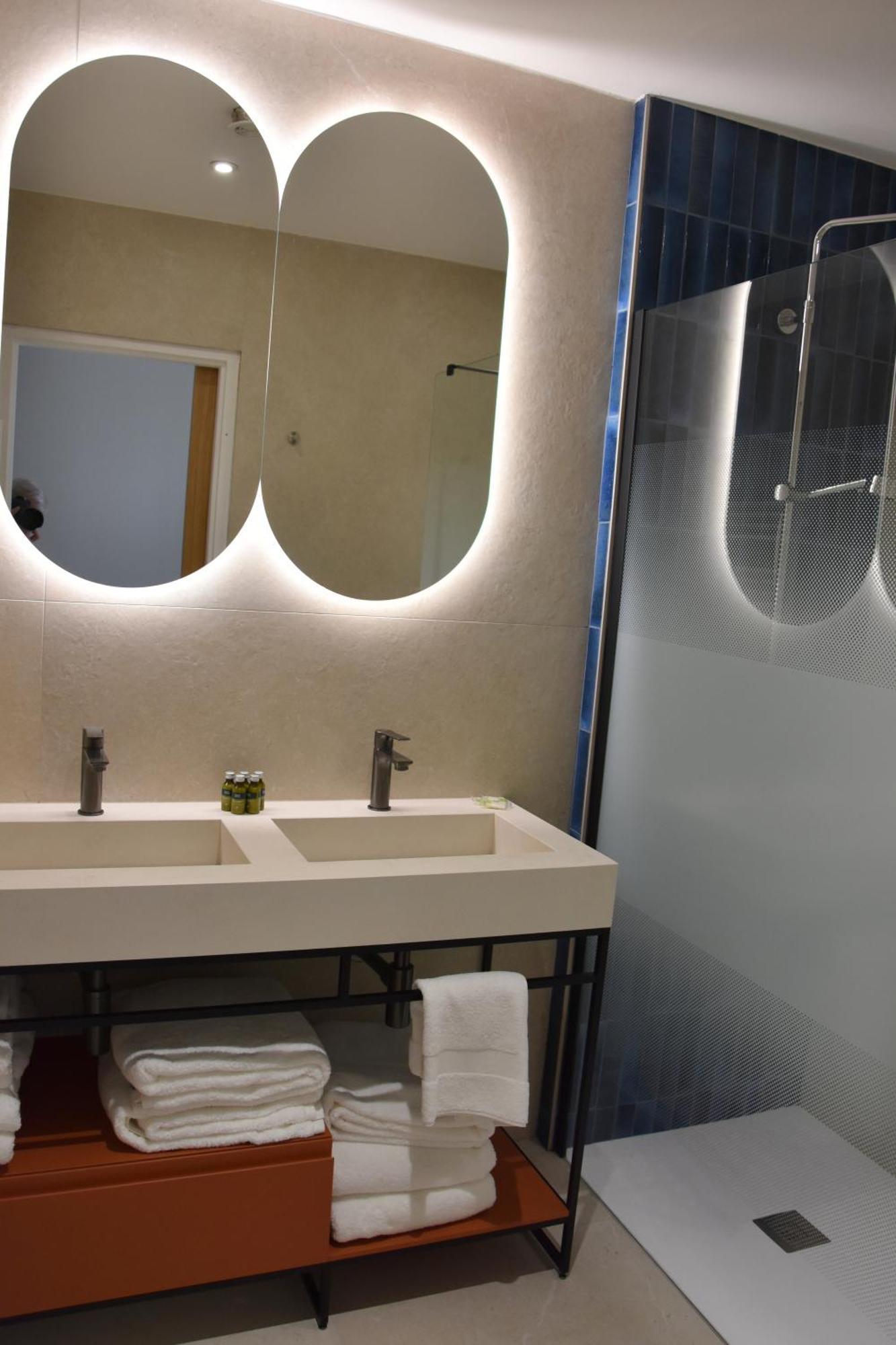 Logis Hotel Restaurant Le Kalliste 히에레 외부 사진