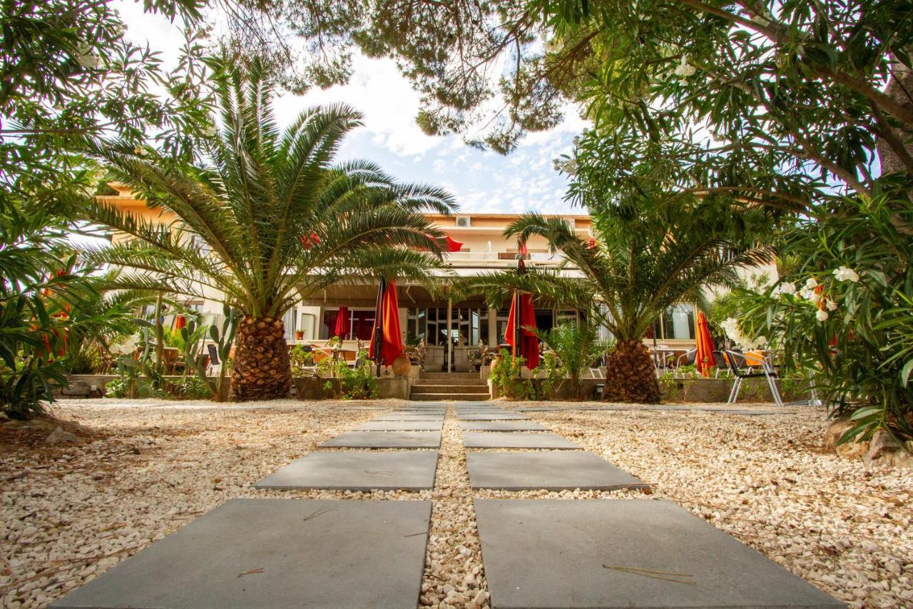 Logis Hotel Restaurant Le Kalliste 히에레 외부 사진